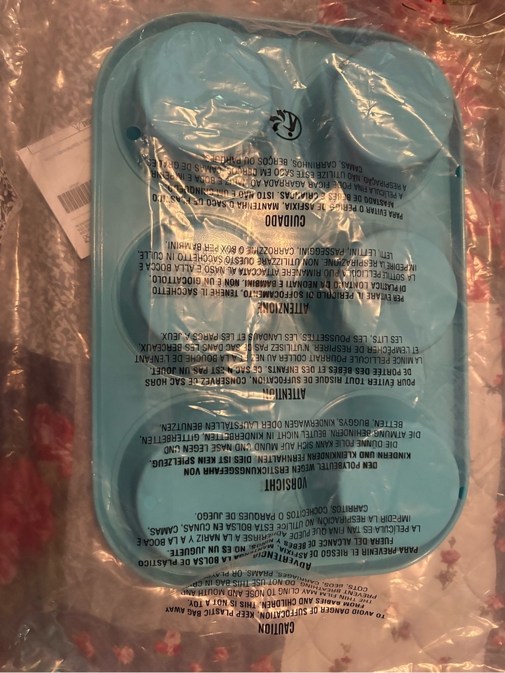 Pampered Chef Blue Silicone Muffin Pan
